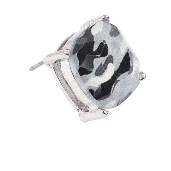 Gray Cushion Cut Glass Camo Stud Earrings NWT - Picture 3 of 3